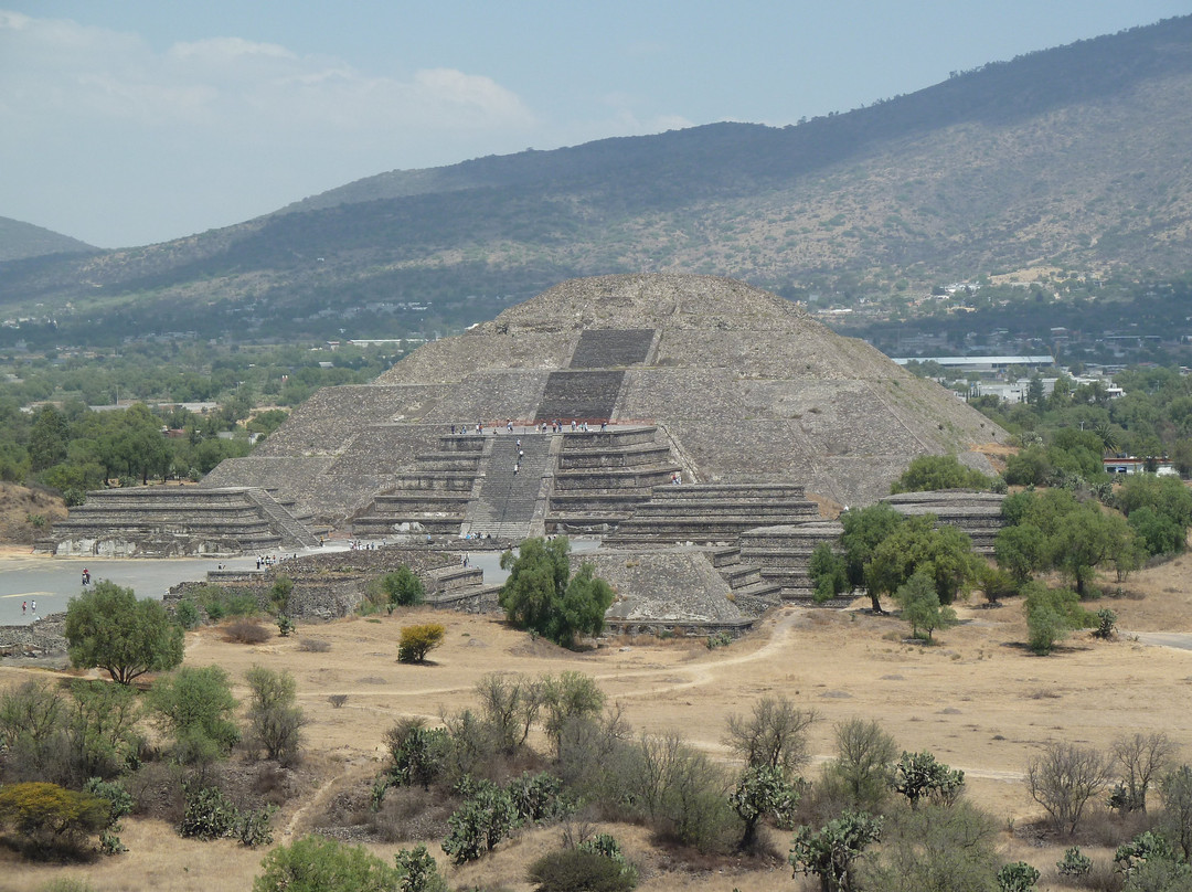 Teotihuacan Pyramids景点图片
