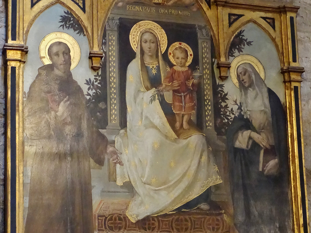 Chiesa dei SS Michele e Adriano-阿雷佐必去景点