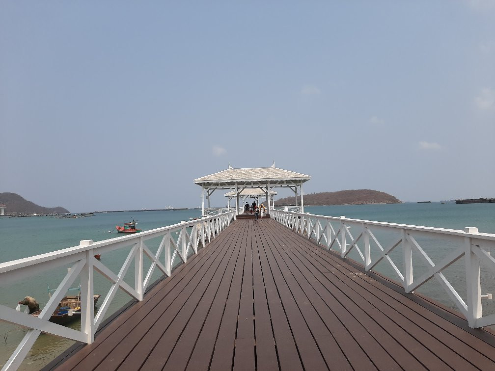 Asdang Pier-寇西章岛必去景点