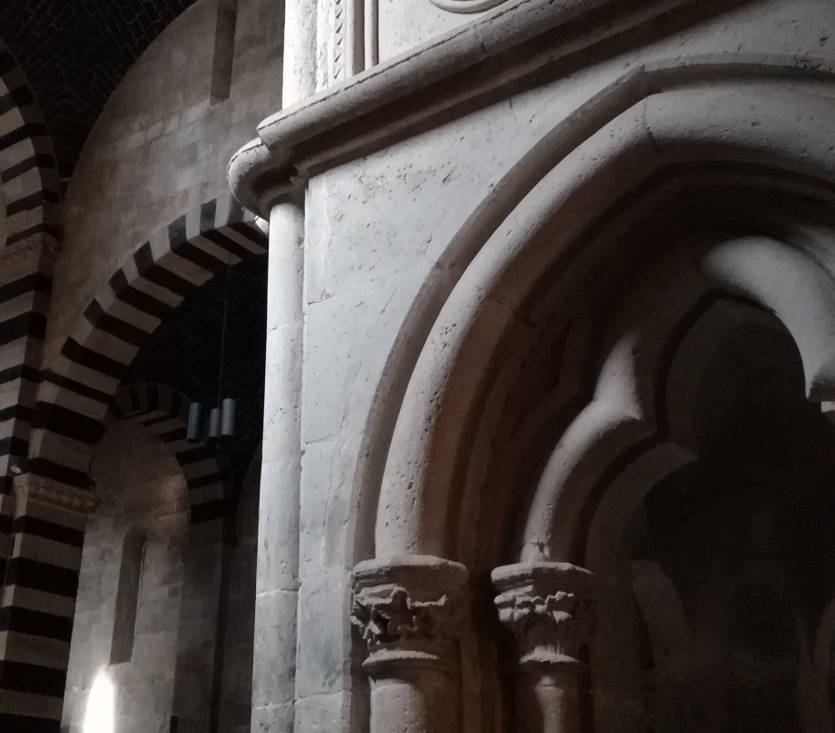 Monastero di San Pietro in Sorres-Borutta必去景点