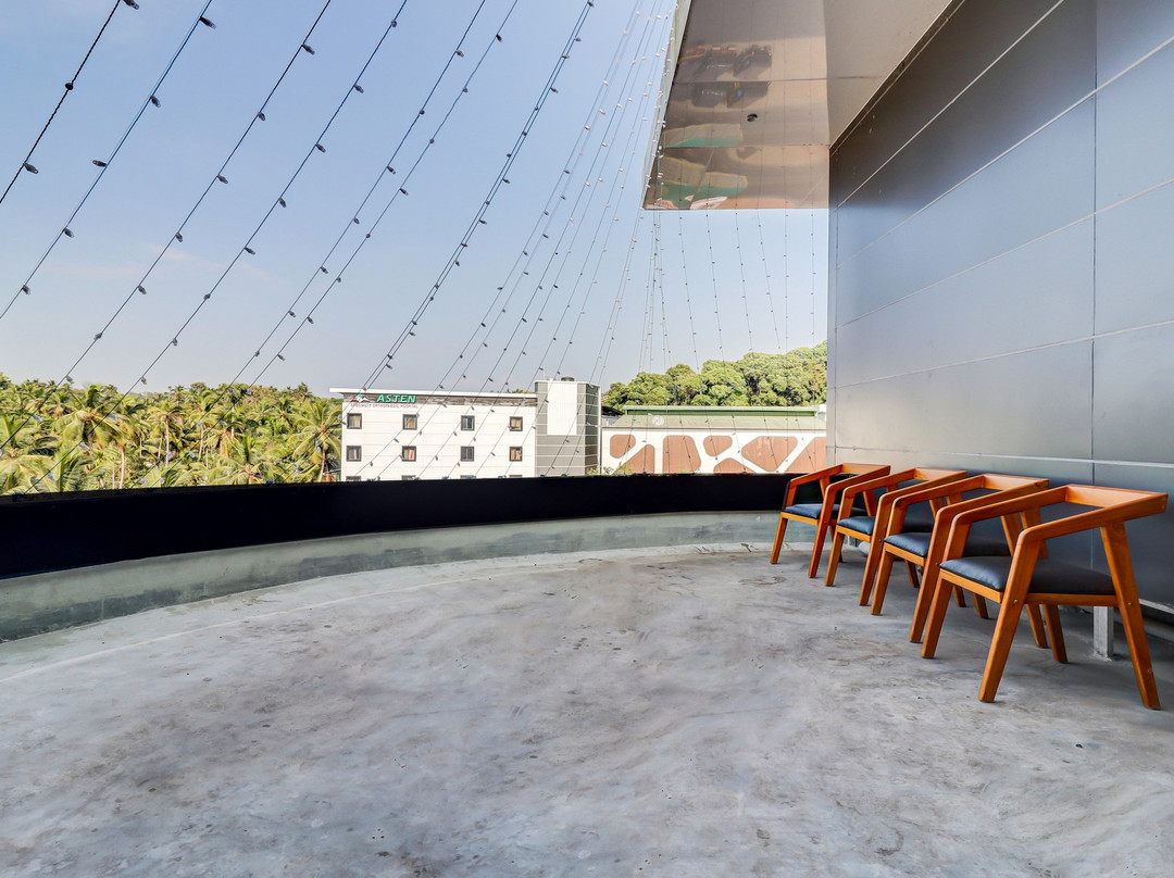 Treebo Trend Abrigo主图