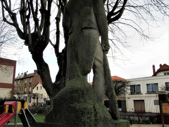 Monument à Frédérick Lemaitre-Pierrefitte-sur-Seine必去景点