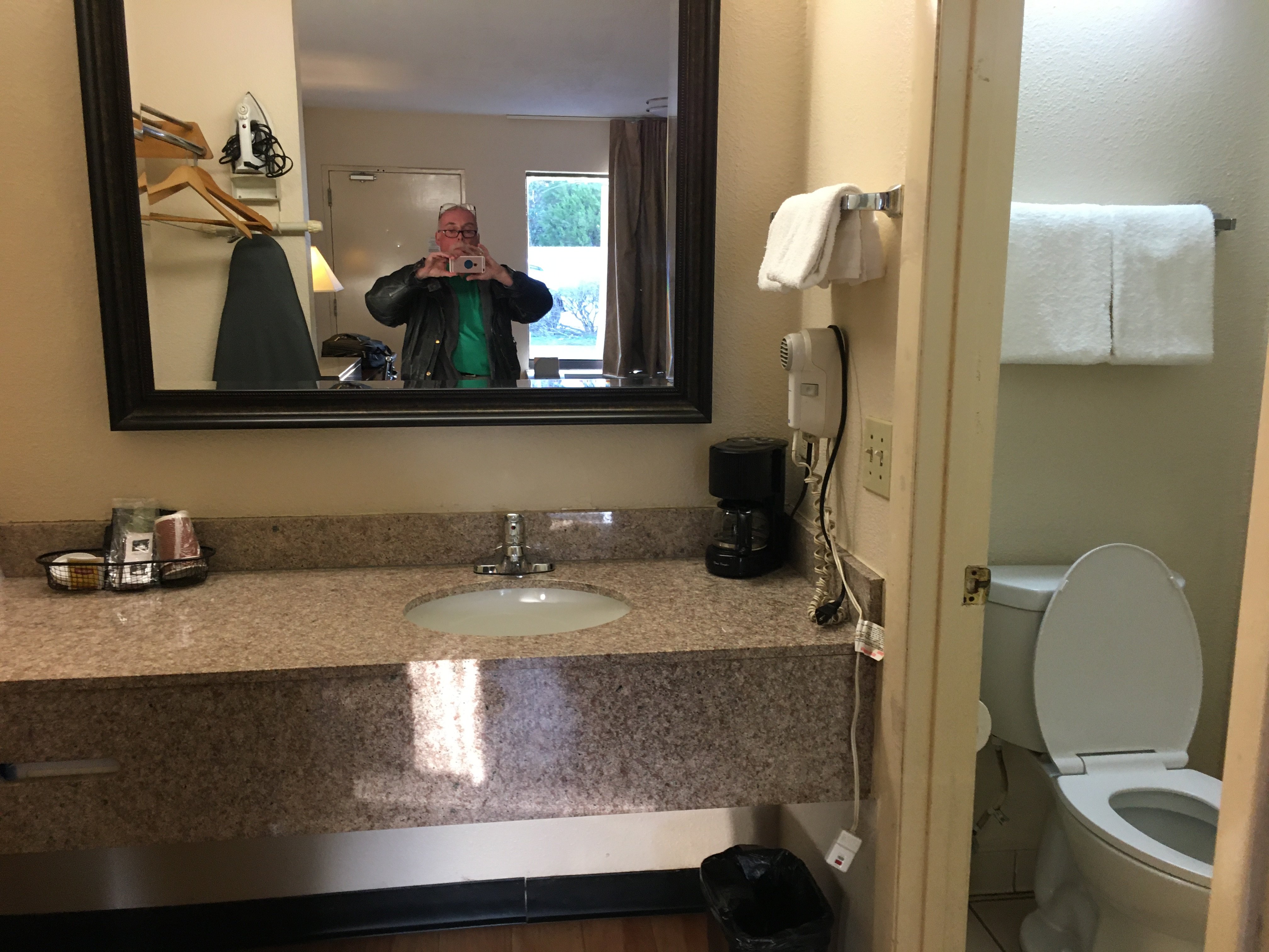 Red Roof Inn Hardeeville-浴室