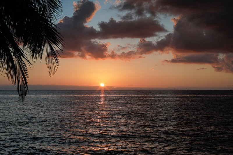 颂萨私人岛屿酒店主图