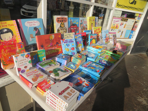 Recycle Bookstore West-坎贝尔必去景点