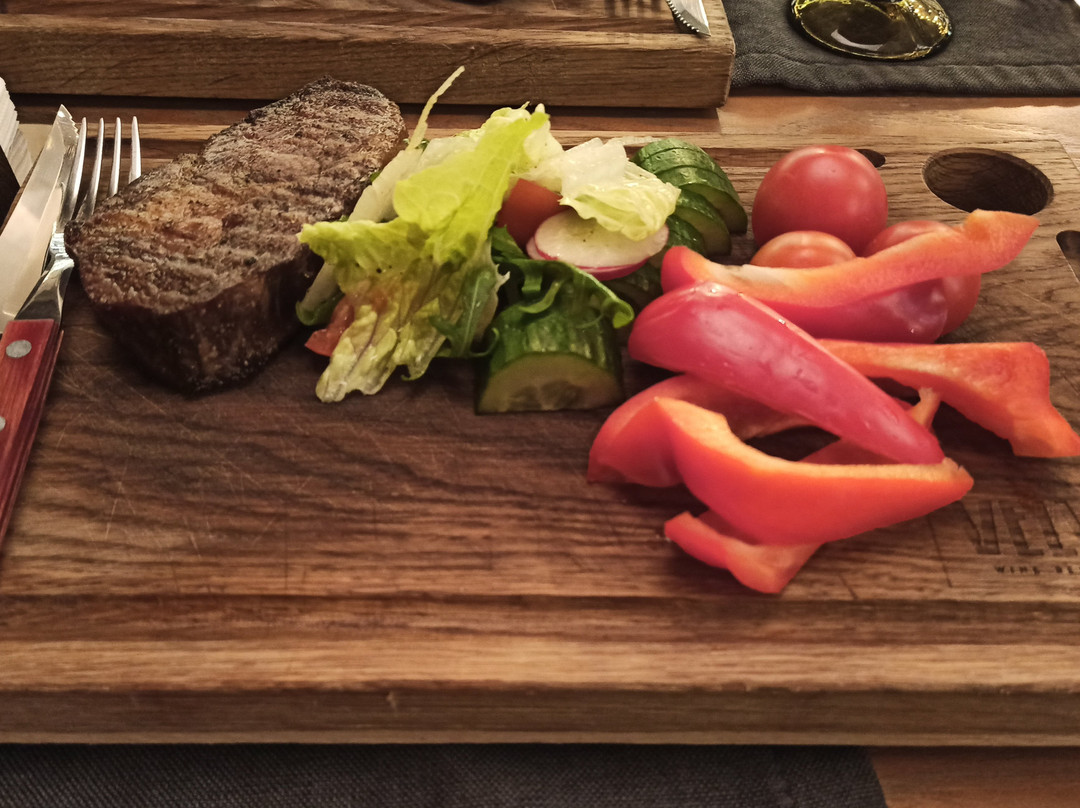 VELVET Wine Restaurant