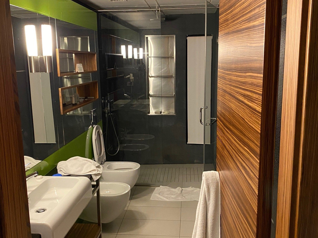 Warwick Stone 55 Hotel Beirut主图