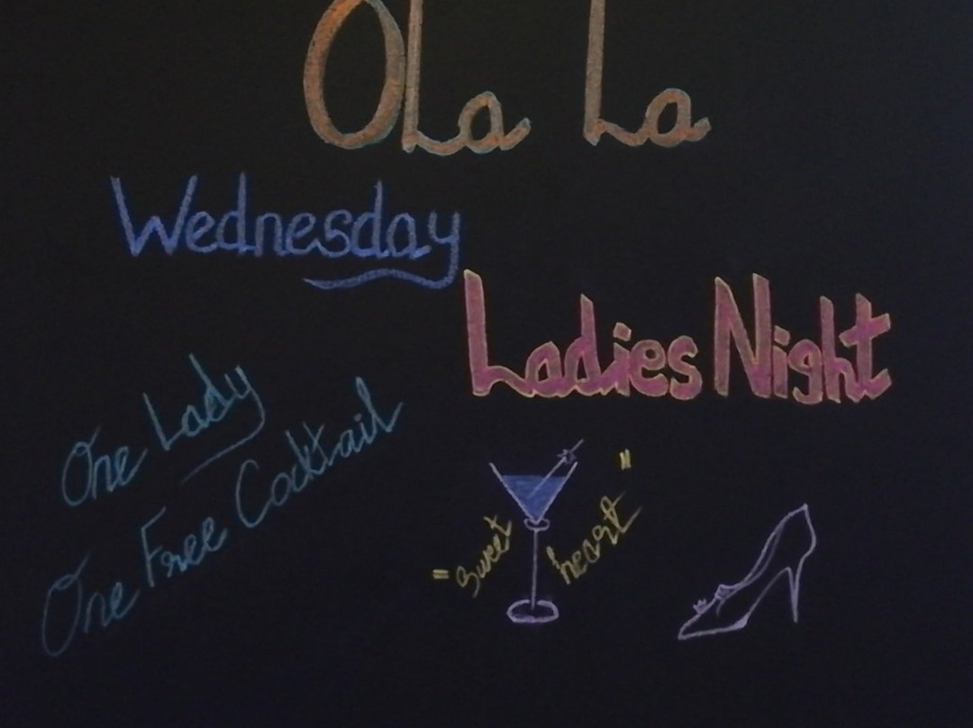 Ola La Strand Bar