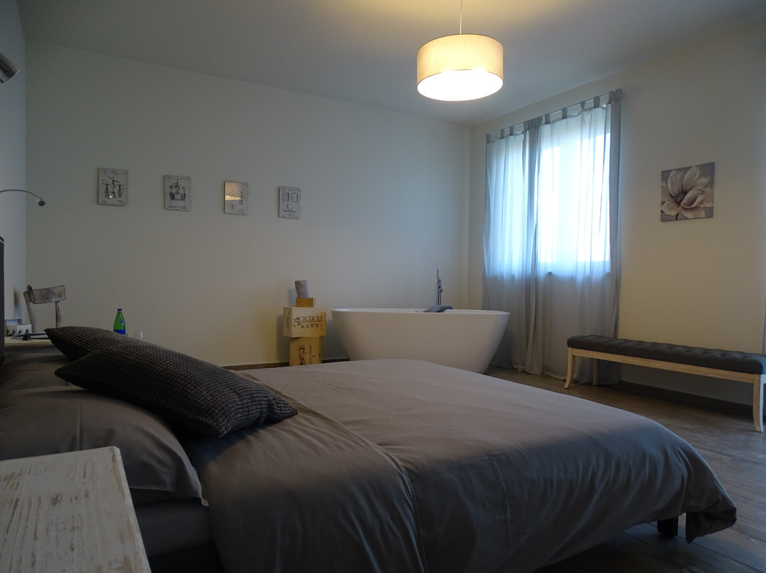Al Tirabuson Countryhouse主图