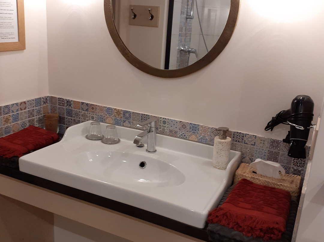 La Maison Cachee主图