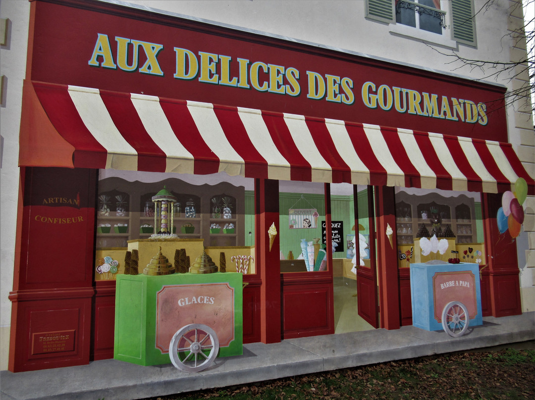 Fresque "Aux délices des gourmands"景点图片