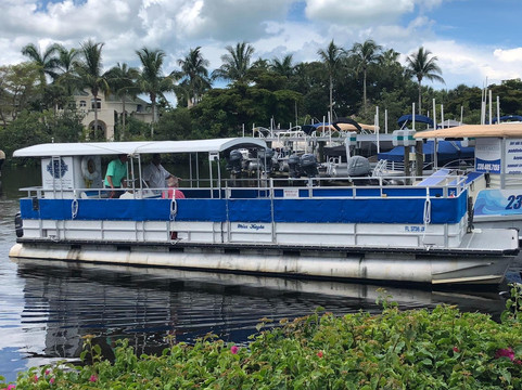 Sun-N-Fun Tours & Charters-迈尔斯堡海滩必去景点