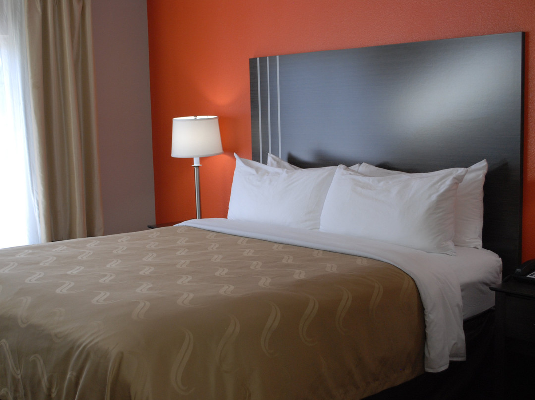 西北弗雷斯诺凯艺酒店主图