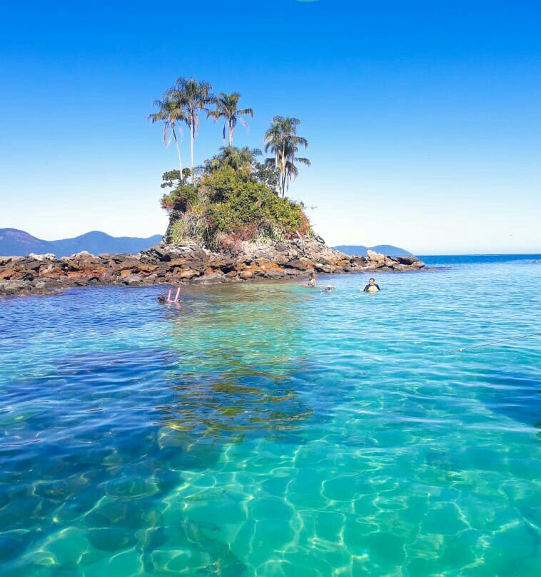 Botinas Island景点图片