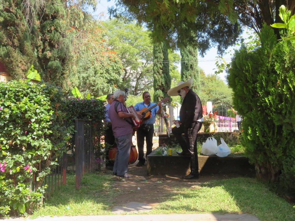 Ajijic Cemetery-Ajijic必去景点