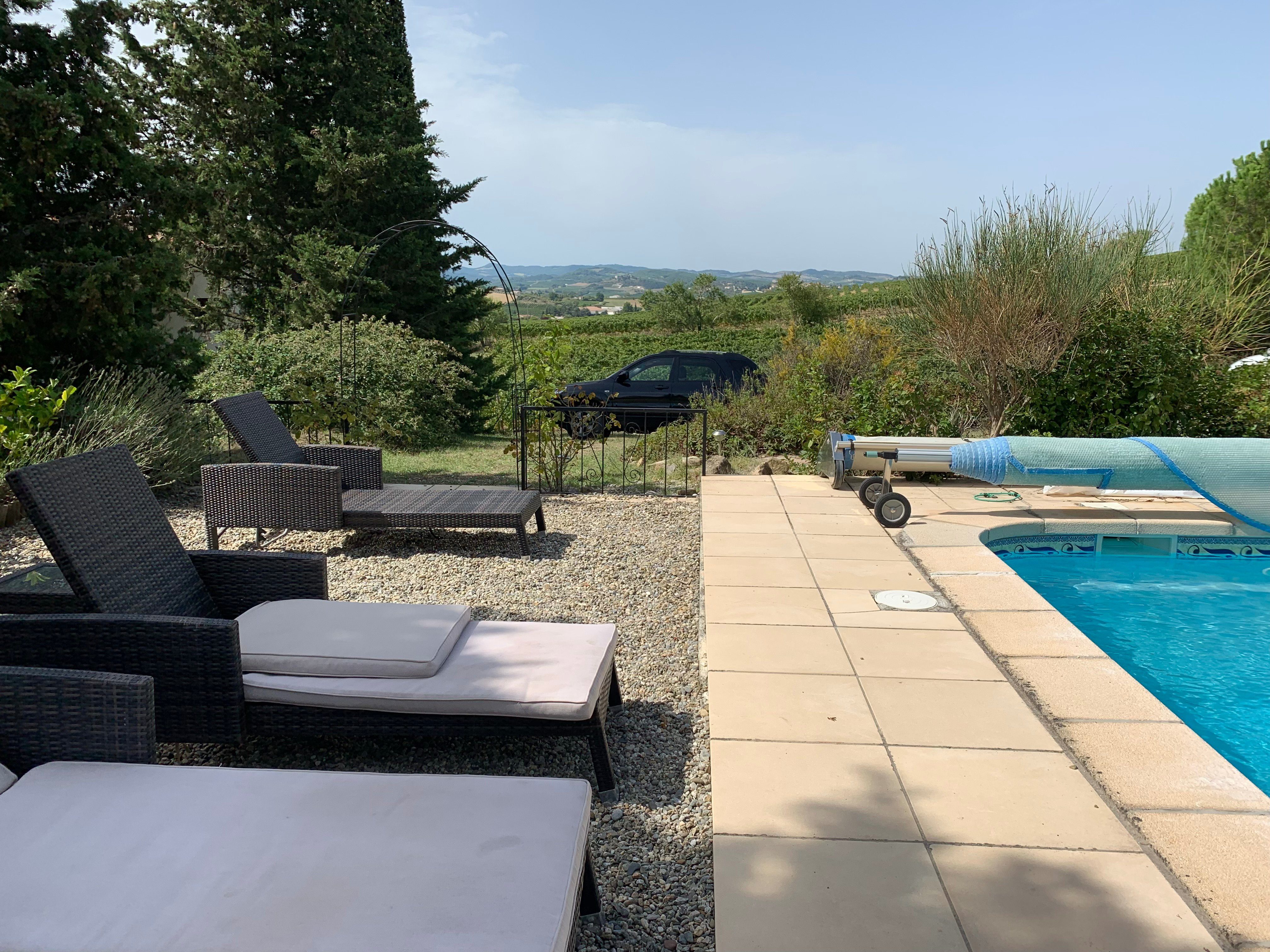 B & B in Limoux at Domaine St George-泳池