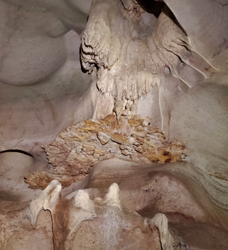 Longhorn Cavern State Park景点图片