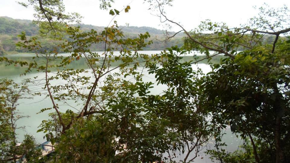 Laguna Encantada景点图片