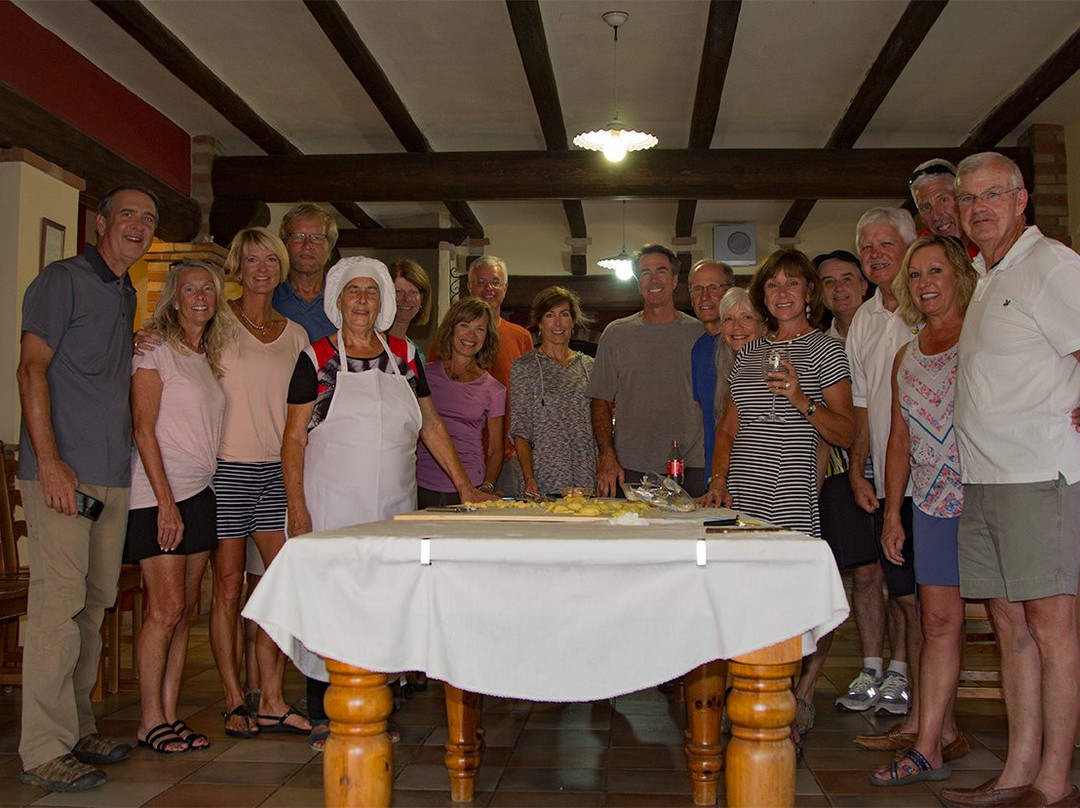 Dolcevita Bike Tours-Villa San Pietro必去景点
