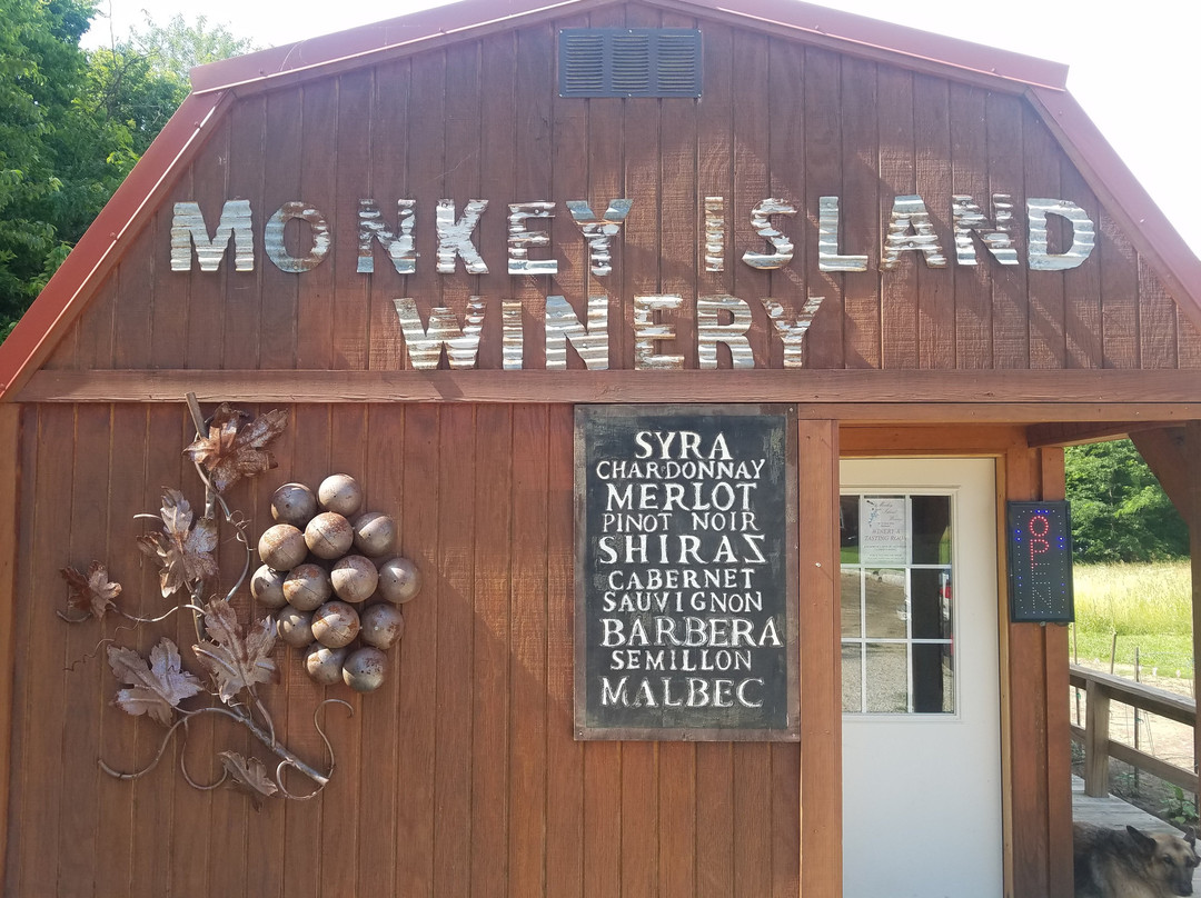 Monkey Island Trail & Hayrides景点图片