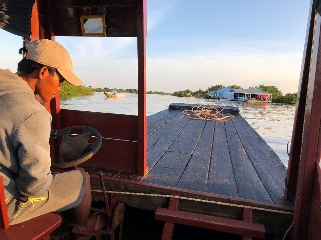 Community First: Kompong Khleang Floating Village Tours景点图片