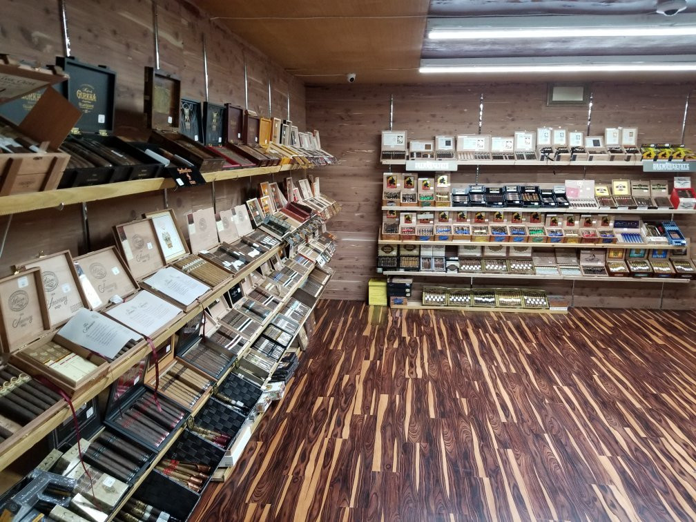 Kings Bay旅游景点-Tobacco Palace