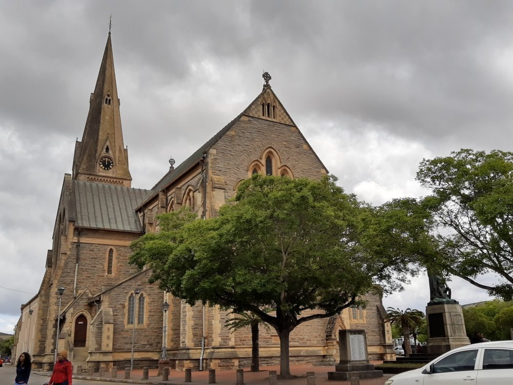 Cathedral of St Michael and St George景点图片