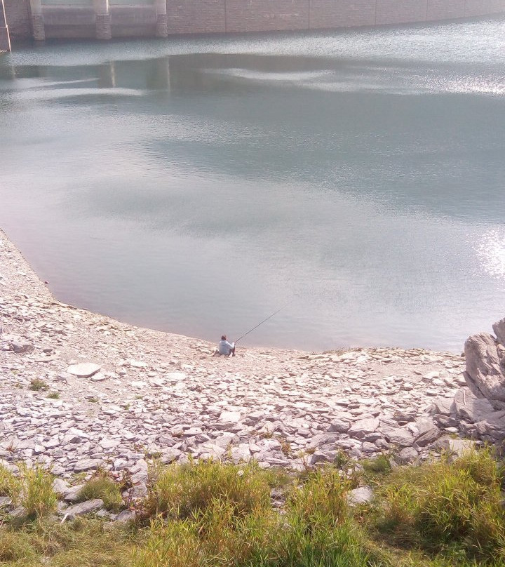 Lago di Pontechianale景点图片