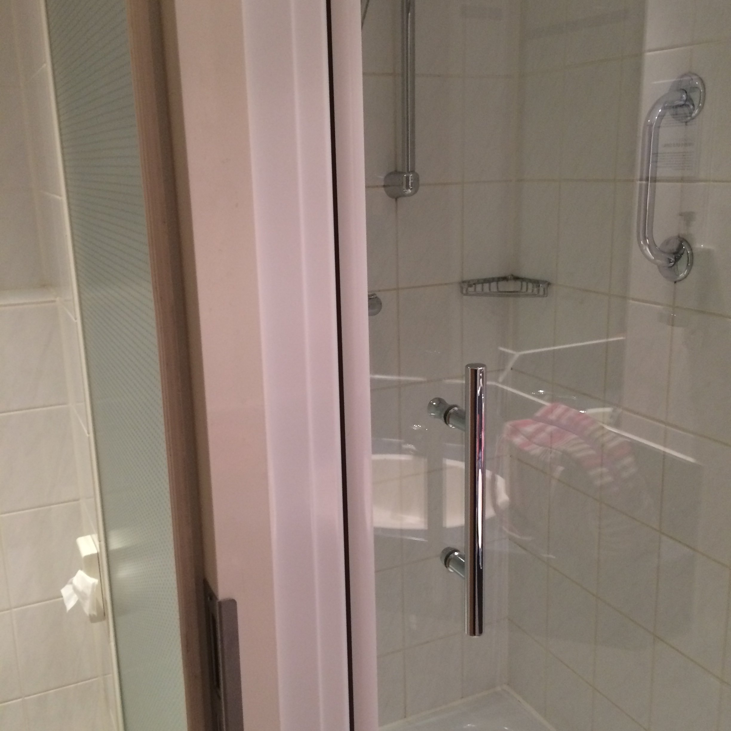 Holiday Inn Express Antwerp City - North By IHG-浴室