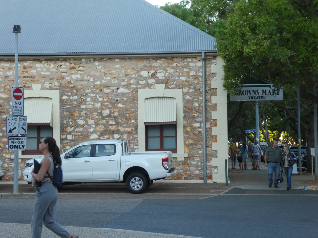 Brown's Mart Theatre-达尔文市必去景点