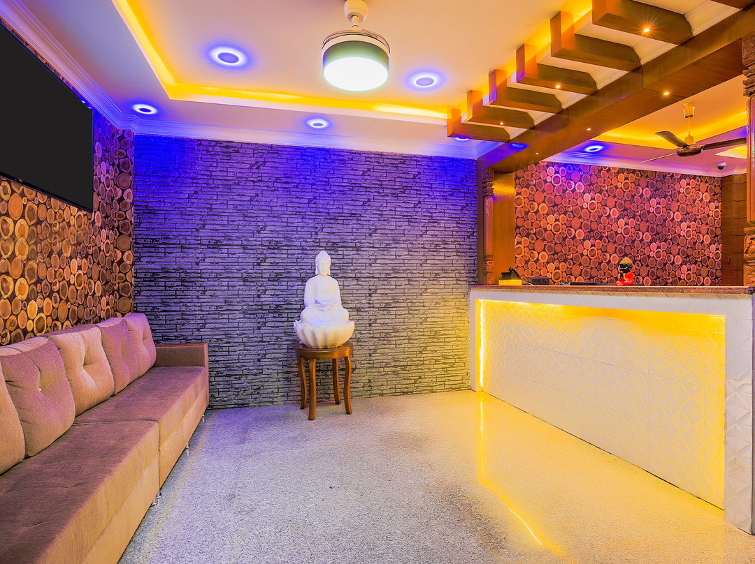 Capital O 435 Hotel Intourist Palace主图