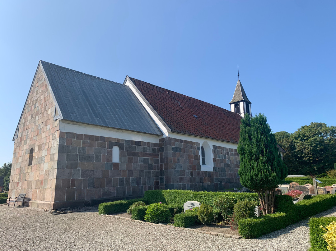 Låsby Kirke