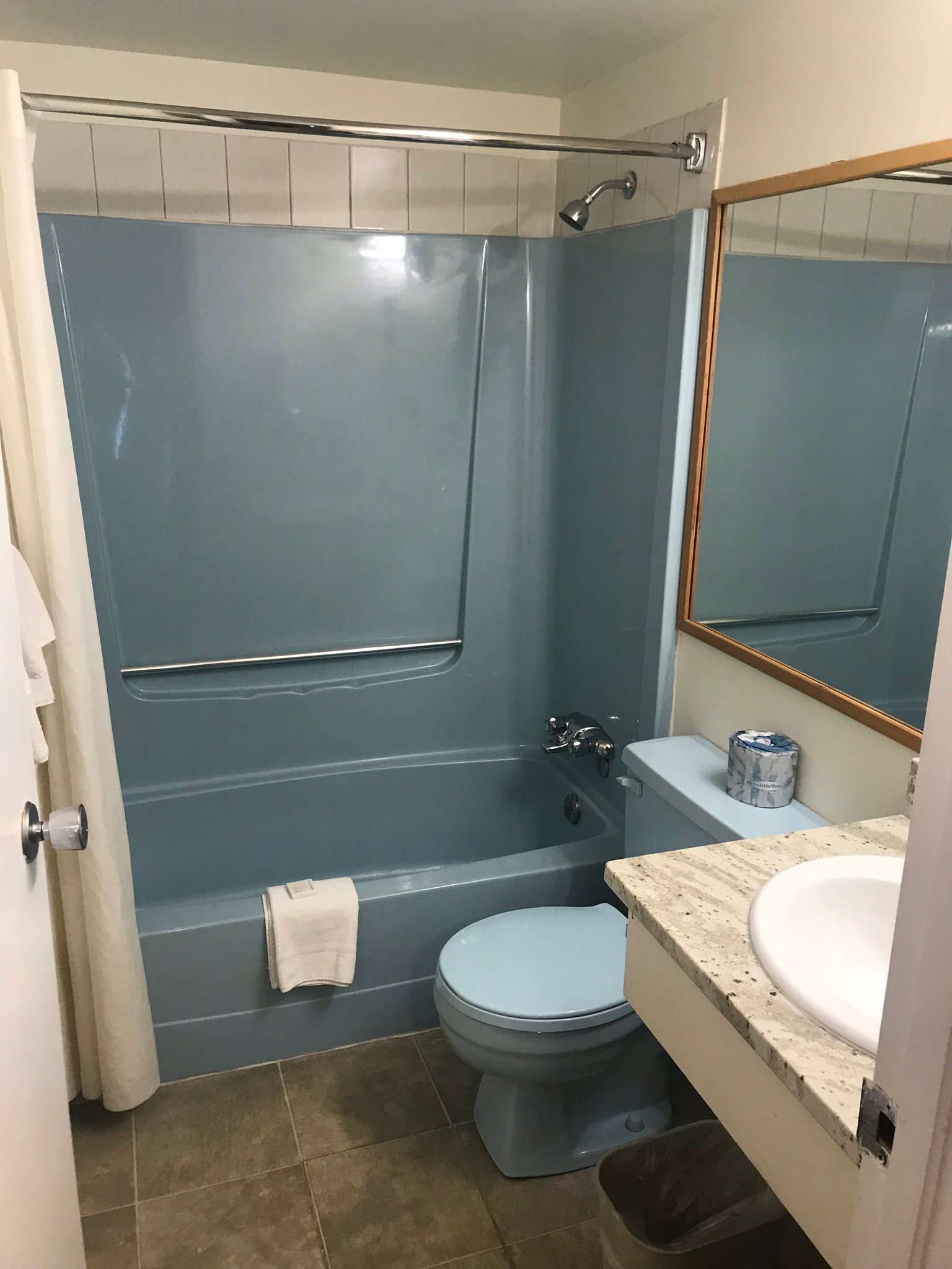 Travelodge Quesnel BC-浴室