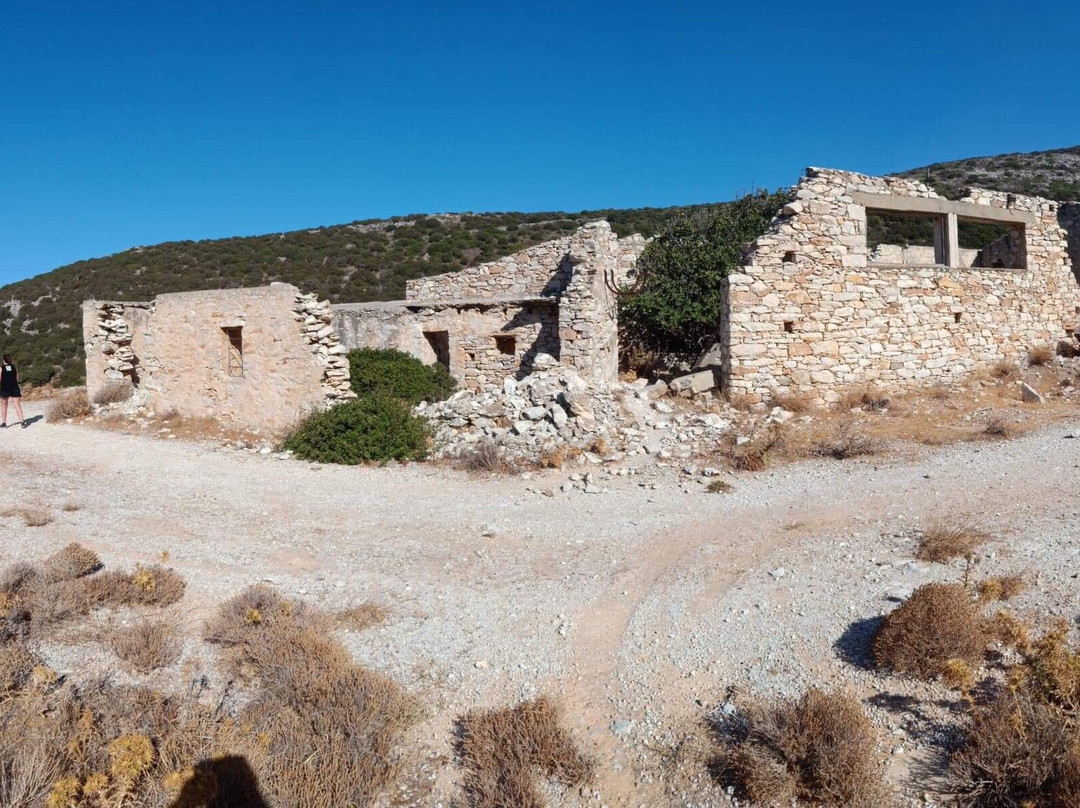 Marathi Marble Quarries-帕罗斯岛必去景点