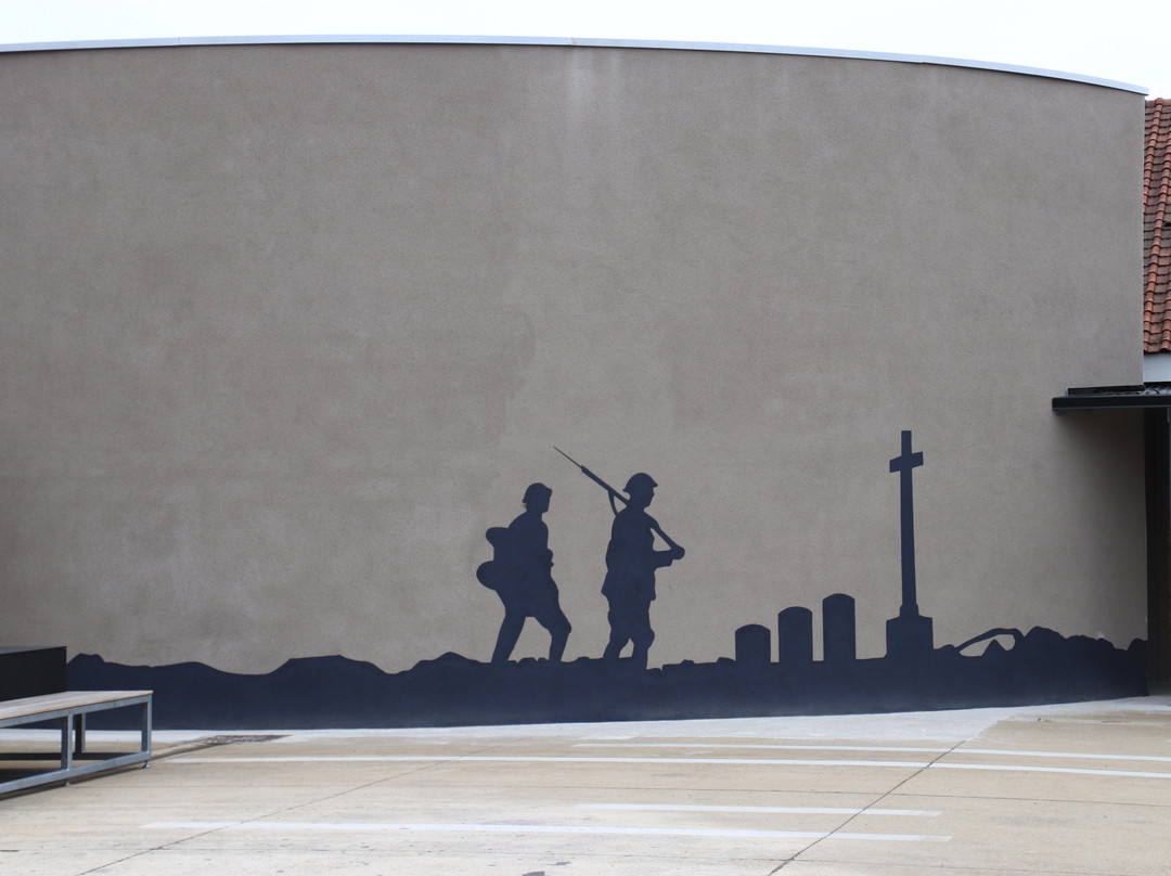The CWGC Visitor Centre景点图片