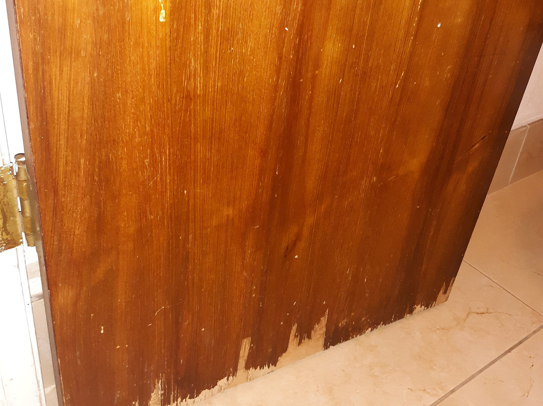 康宁速8酒店主图