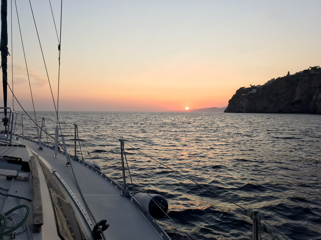 Suki Sailing Yacht Charter-拉埃拉杜拉必去景点