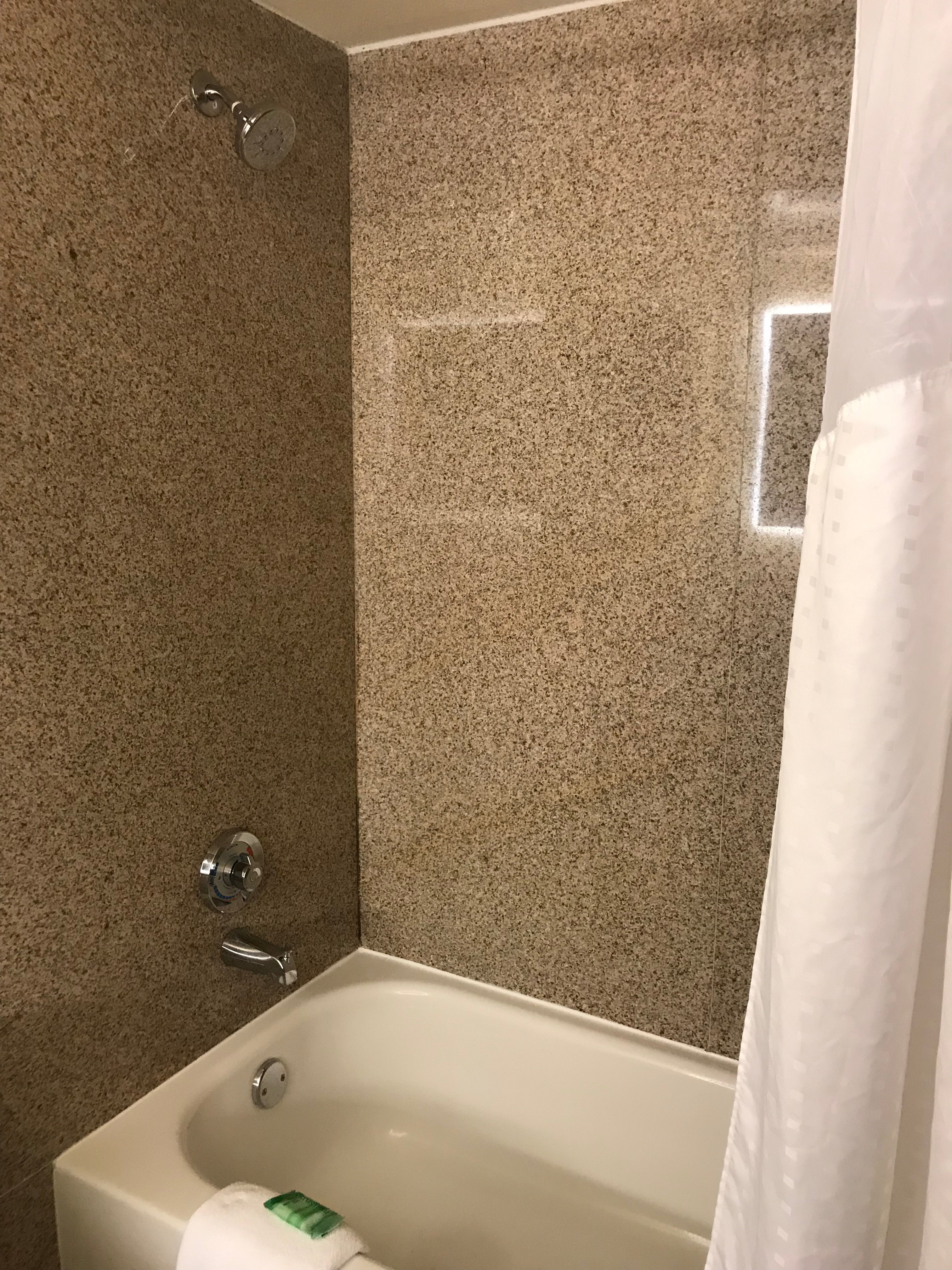 Holiday Inn Morgantown - Reading Area By IHG-浴室