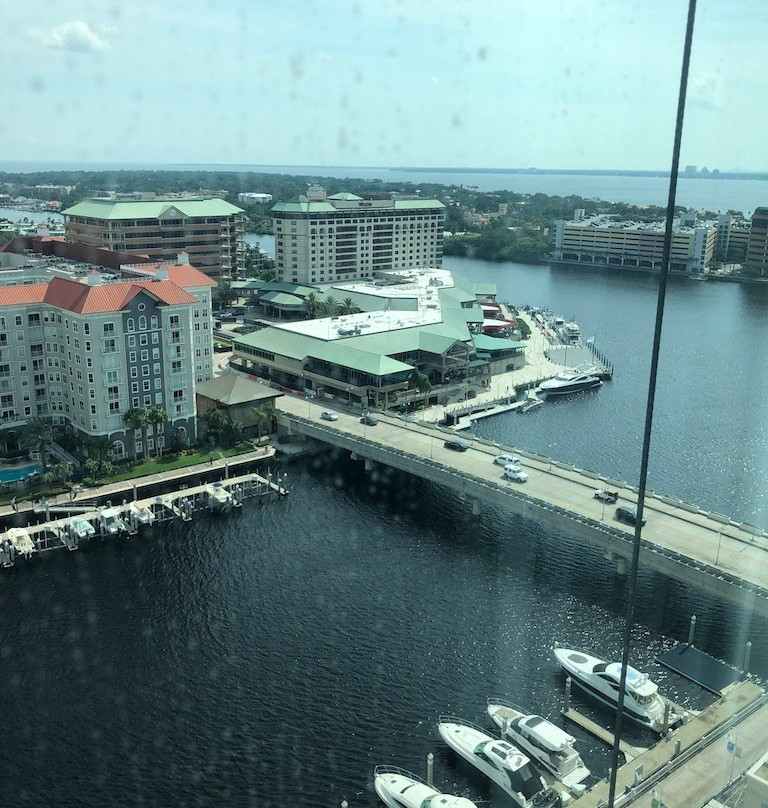 坦帕海滨万豪酒店及码头主图