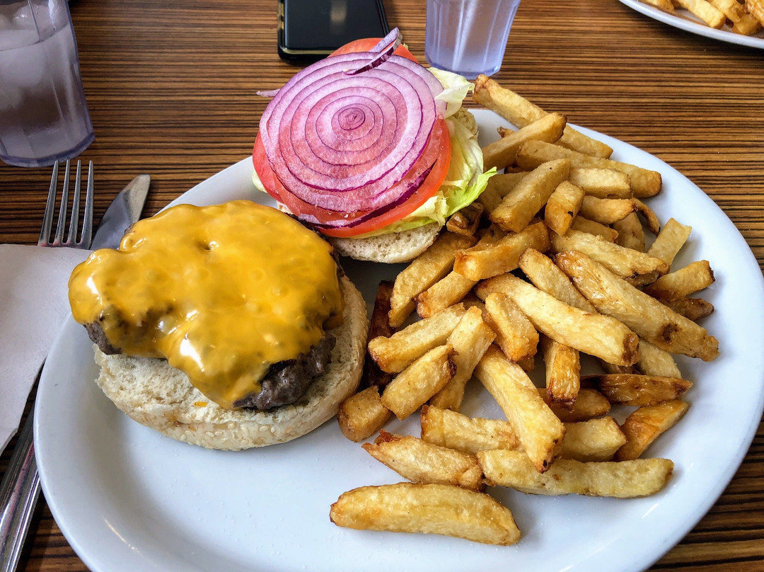 Queen's Family Restaurant主图