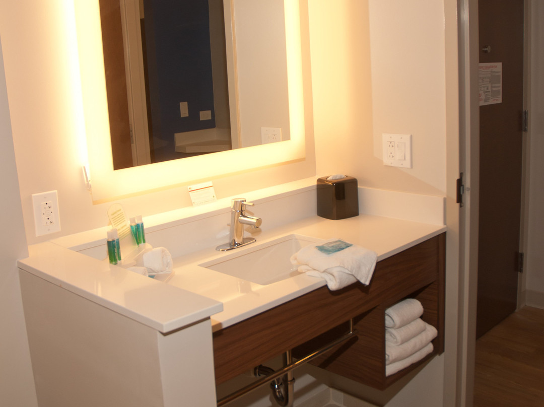 Holiday Inn Express & Suites Decatur By IHG主图