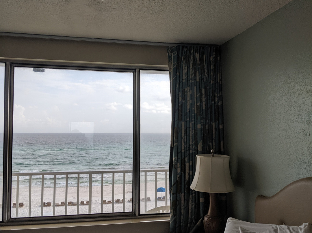 开曼汽车旅馆主图