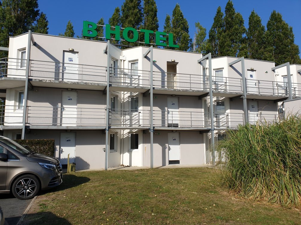 B Hotel Caen Mondeville主图