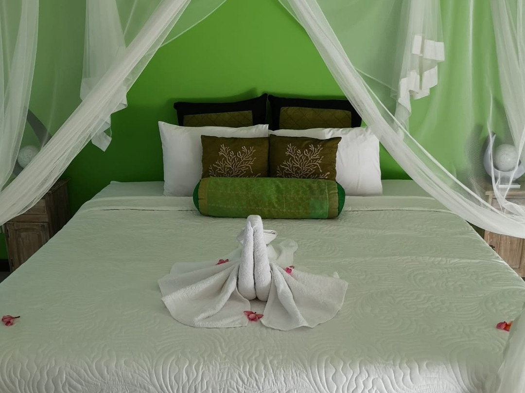 娜莉妮度假村主图