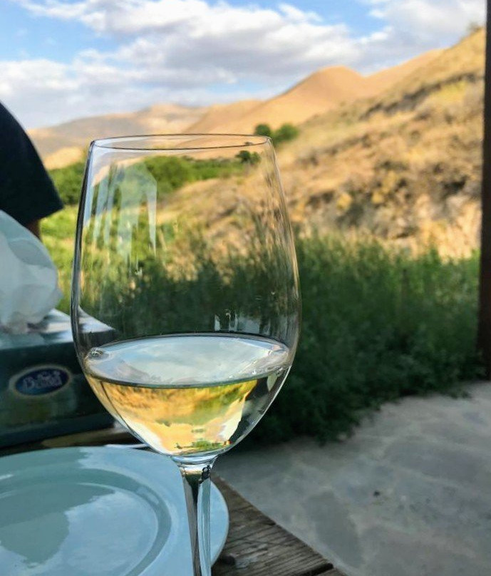 Momik Wines景点图片