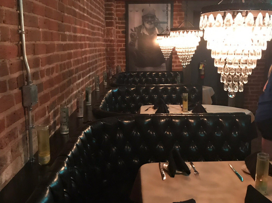 Nightly Spirits-丹佛必去景点