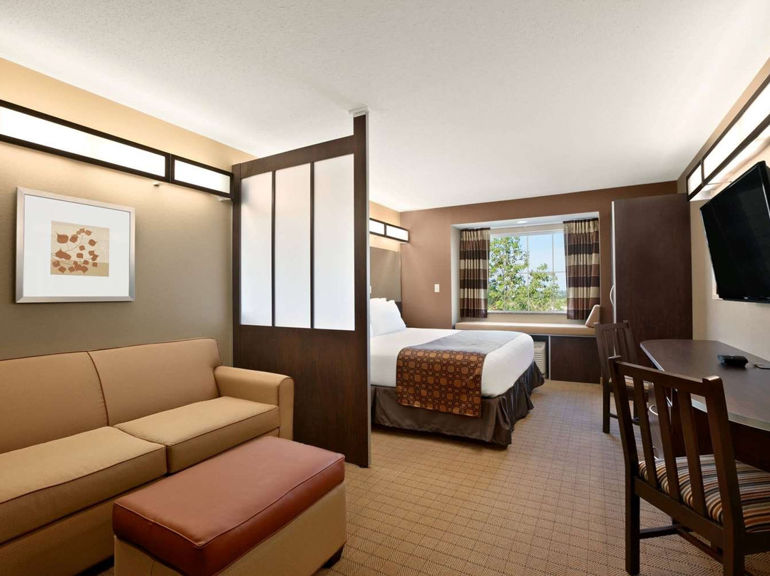 Microtel Inn & Suites by Wyndham St Clairsville主图