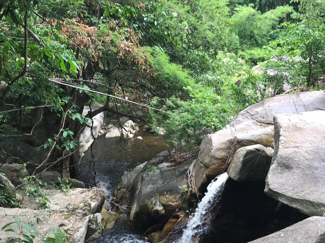 Kao Chon Waterfall景点图片