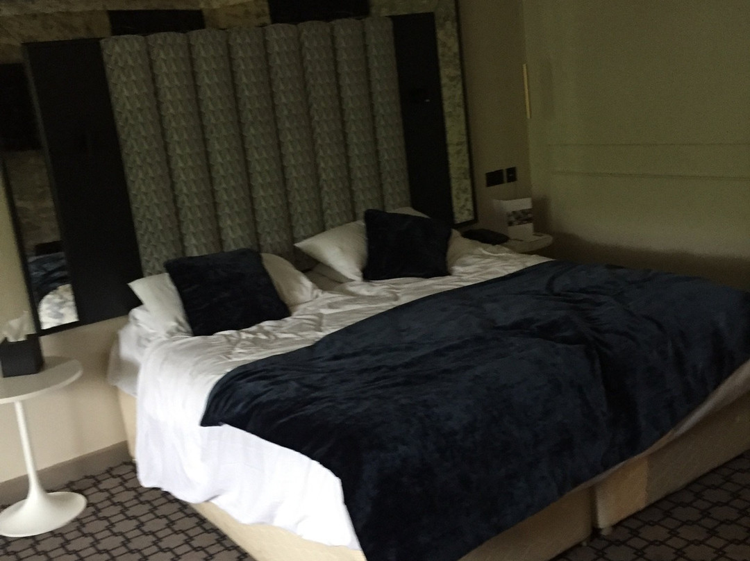 Denham Grove Hotel主图