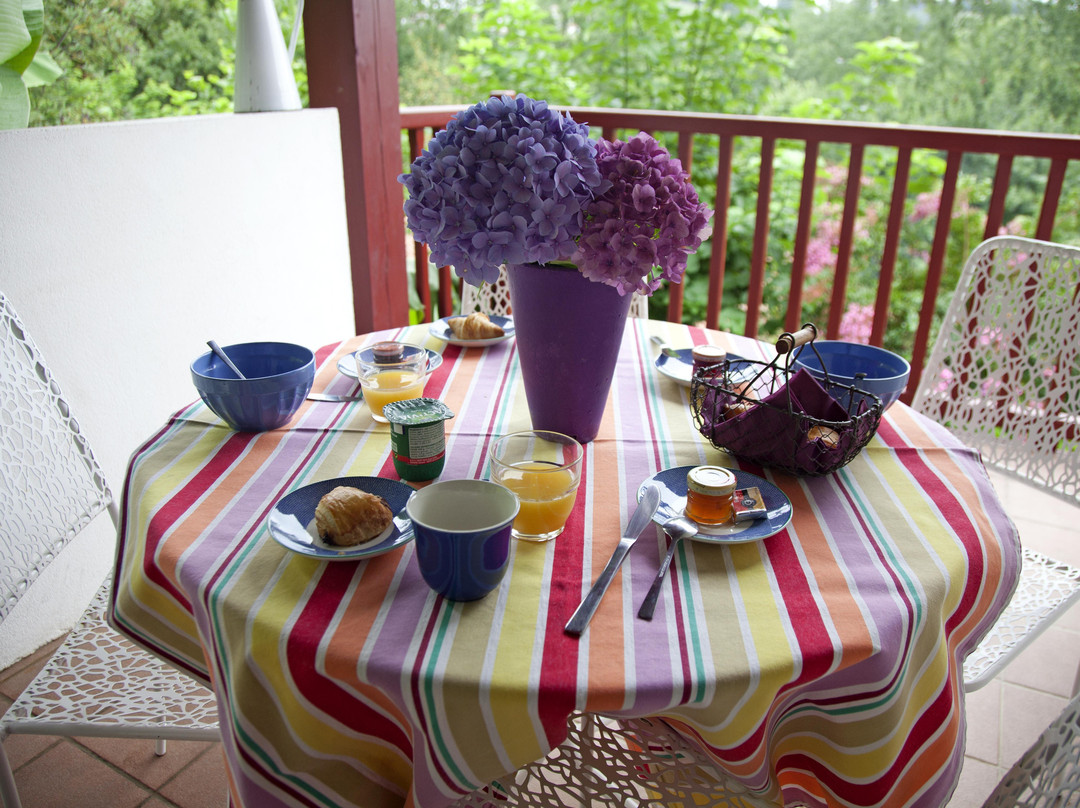 伊杜克丘陵酒店主图